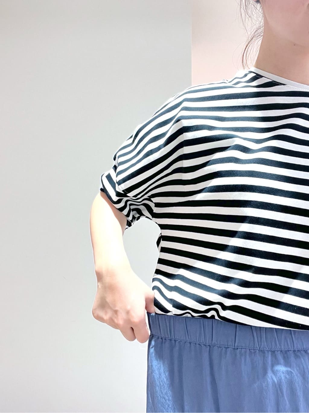 Makinoさんの「Dessin｜【二の腕カバー／UVカット】ランタンスリーブカットソー」を使ったコーディネート