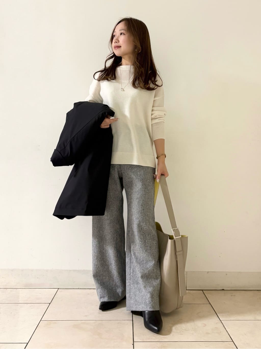 kahoさんの「INDIVI｜【超軽量／蓄熱】ライトパフチェスターコート」を使ったコーディネート