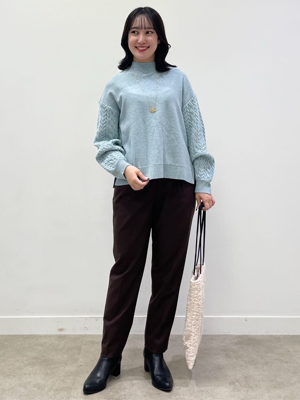 yukariさんの「Reflect｜【腰周りすっきり◎】センタープレス入りテーパードパンツ」を使ったコーディネート
