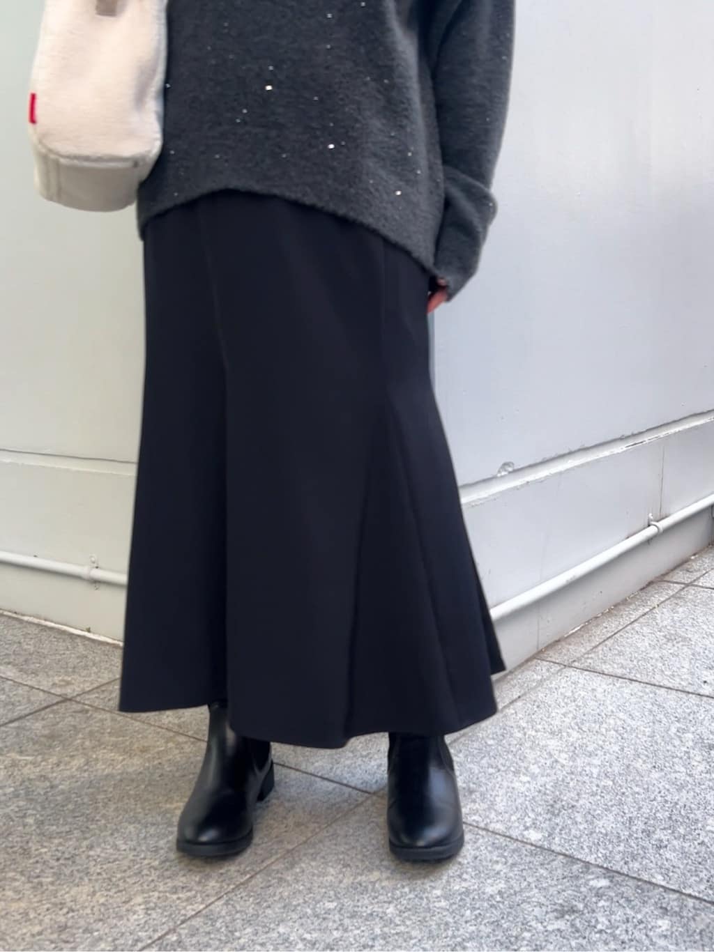 ちびゆきさんの「grove｜華やぎ冬ニット　ミニスパンコールフェザーニット」を使ったコーディネート