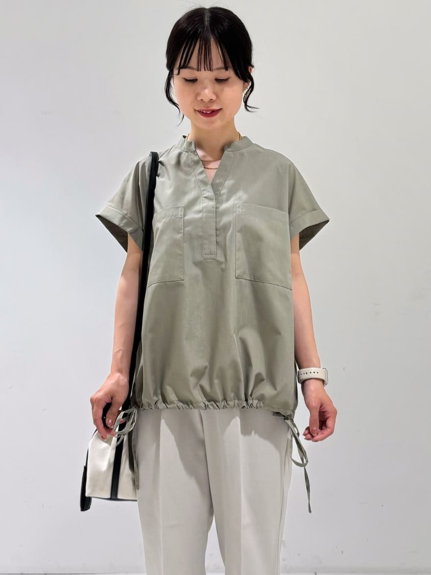 kozuさんの「index｜ストレッチテーパードパンツ【洗濯機洗い可／吸水速乾／防シワ】」を使ったコーディネート