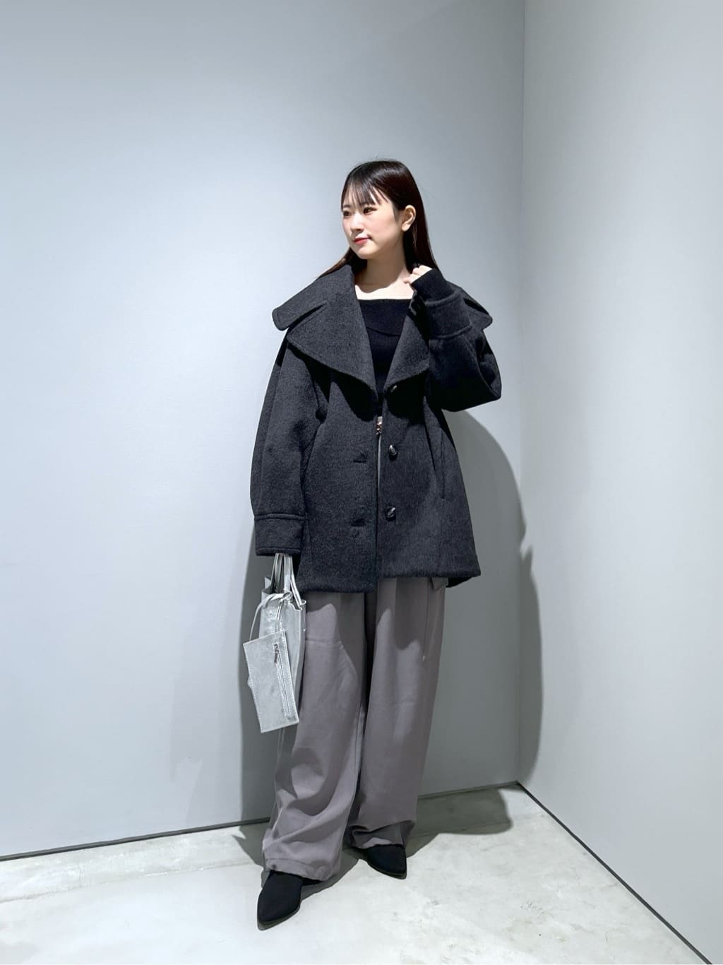 Renoさんの「INDIVI｜【再入荷】アシメオフショルニット」を使ったコーディネート