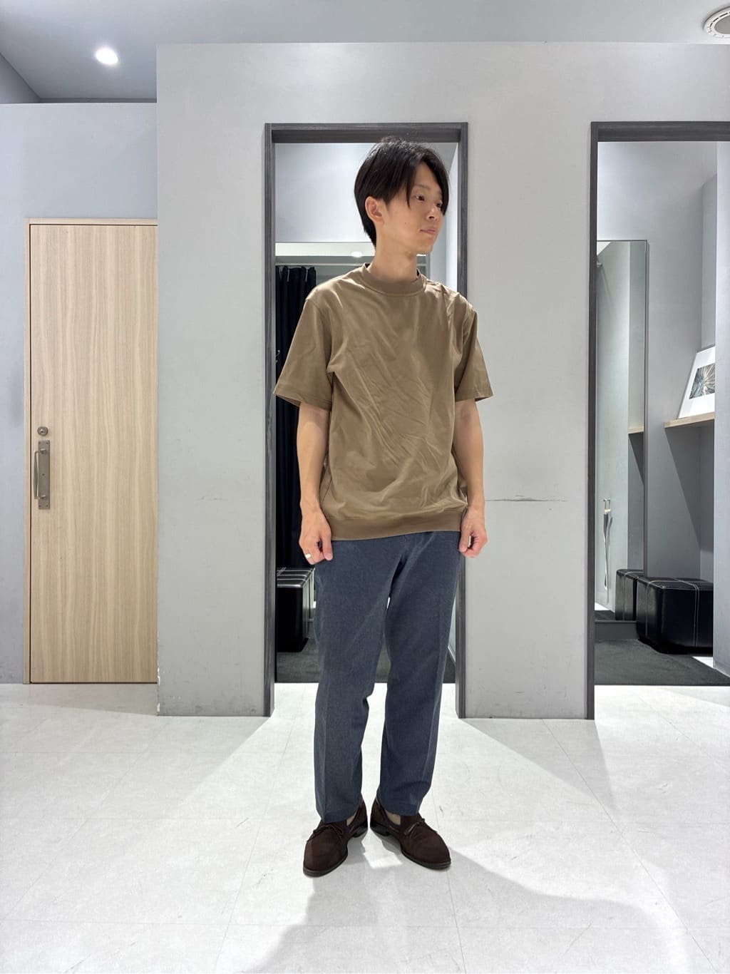わいずみさんの「TAKEO KIKUCHI｜ハットモチーフ ジャカード ストライプ シャツ」を使ったコーディネート