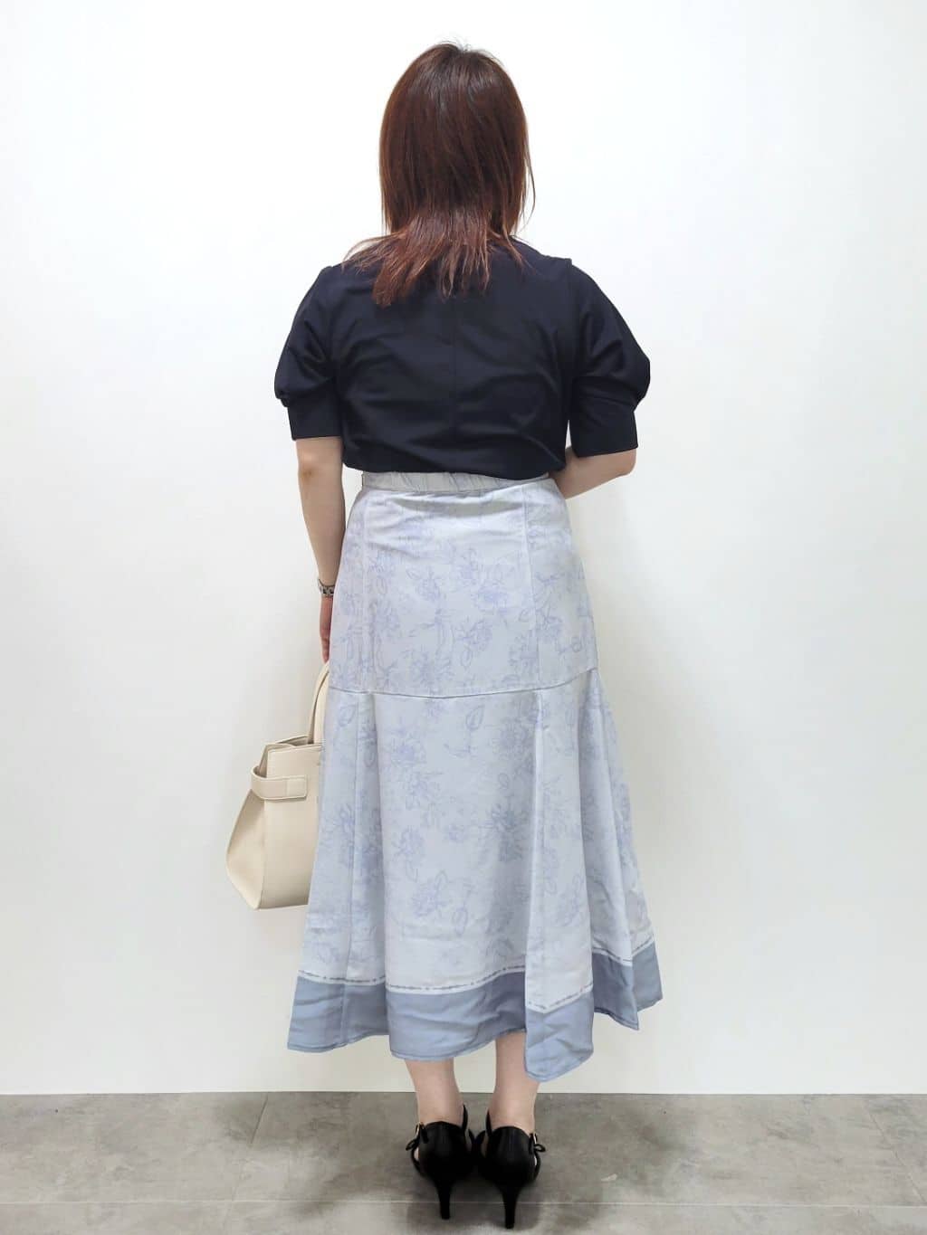 kinaさんの「index｜パフスリーブトップス【洗濯機洗い可】」を使ったコーディネート