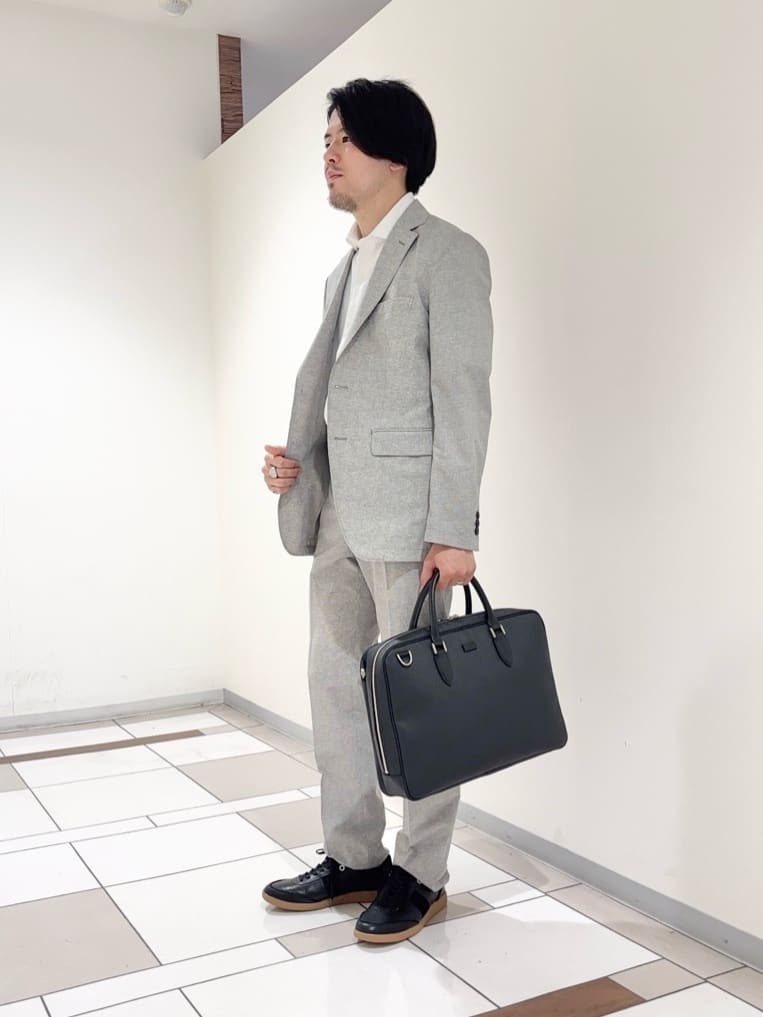 及川さんの「TAKEO KIKUCHI｜【抗菌防臭】COOL DOTS（R）ドビープリント ジャケット」を使ったコーディネート