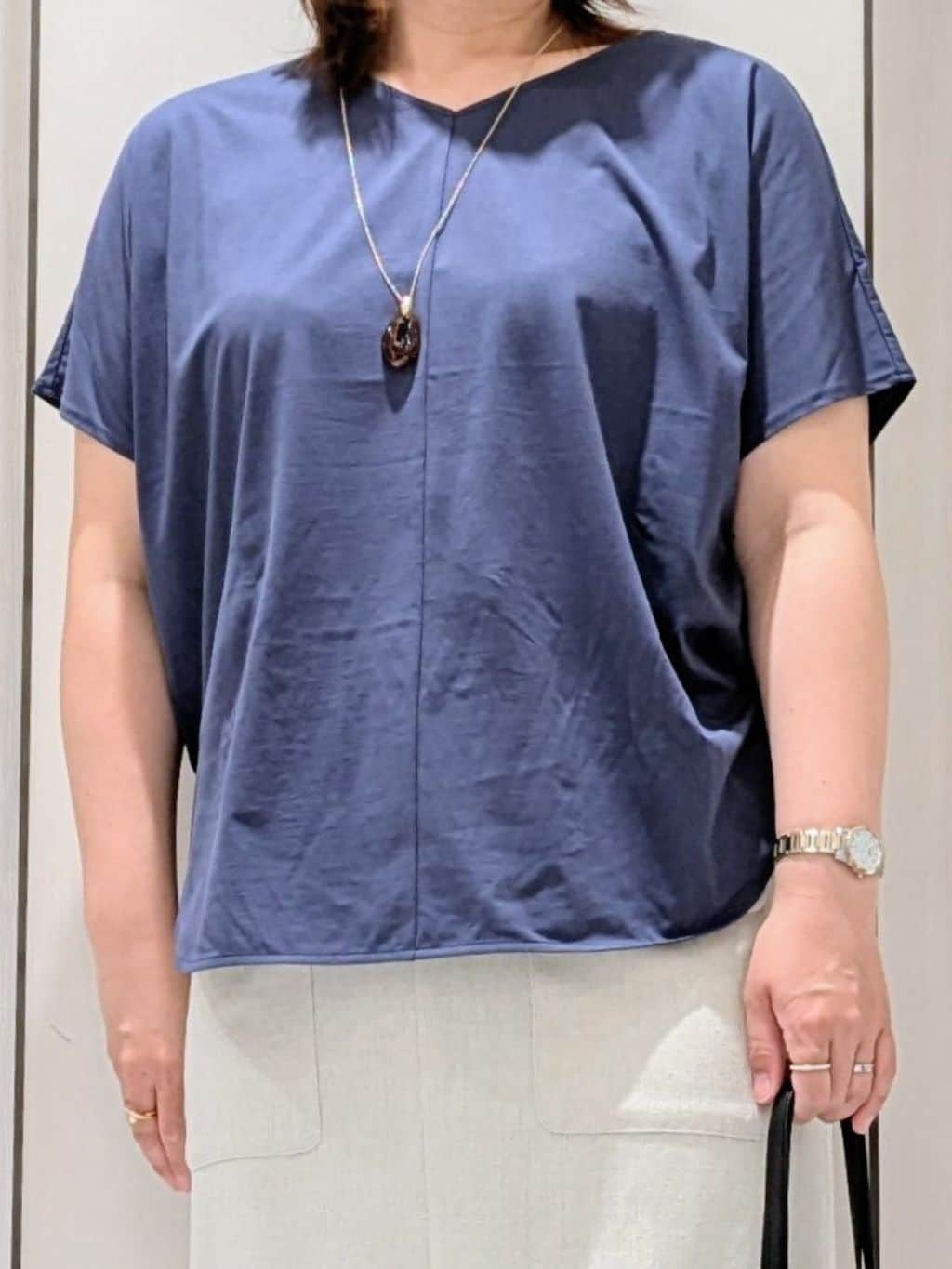 Onumaさんの「UNTITLED｜【接触冷感/洗える】Vネックコットンプルオーバー」を使ったコーディネート