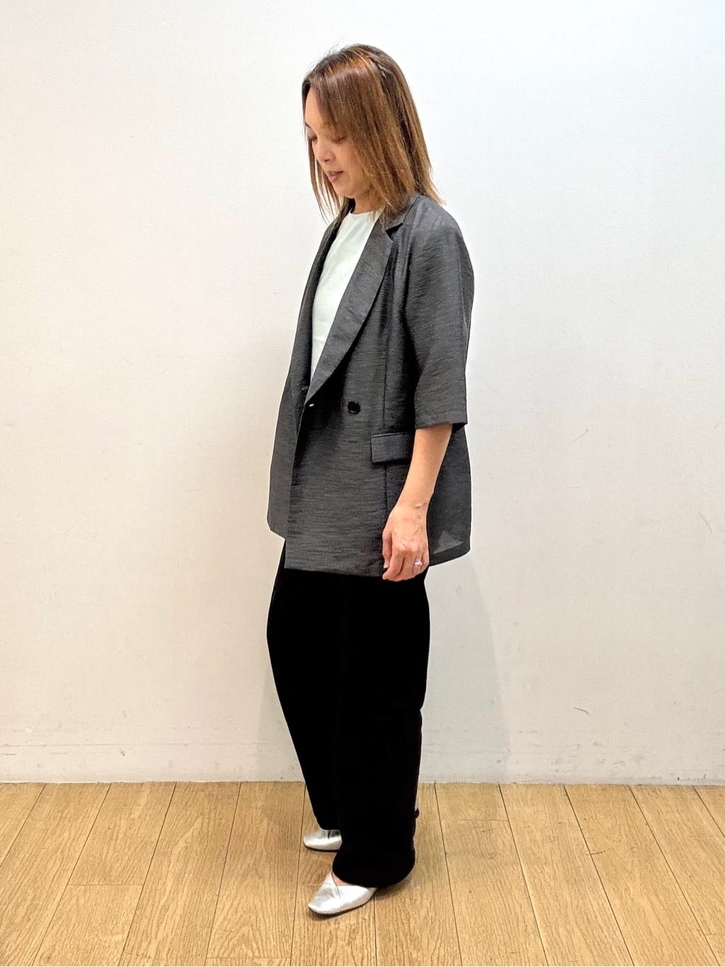 mikkoさんの「INDIVI｜ライトダブルジャケット」を使ったコーディネート