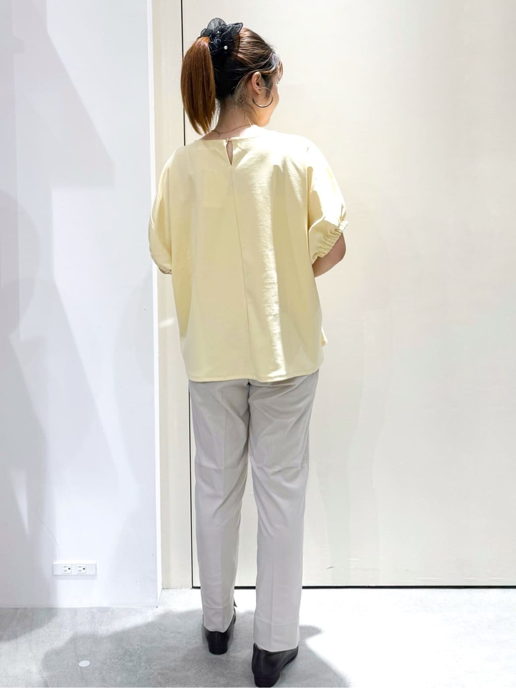 sayaさんの「OPAQUE.CLIP｜ギャザードルマンスリーブトップス【UV／吸水速乾／洗濯機洗い可】」を使ったコーディネート