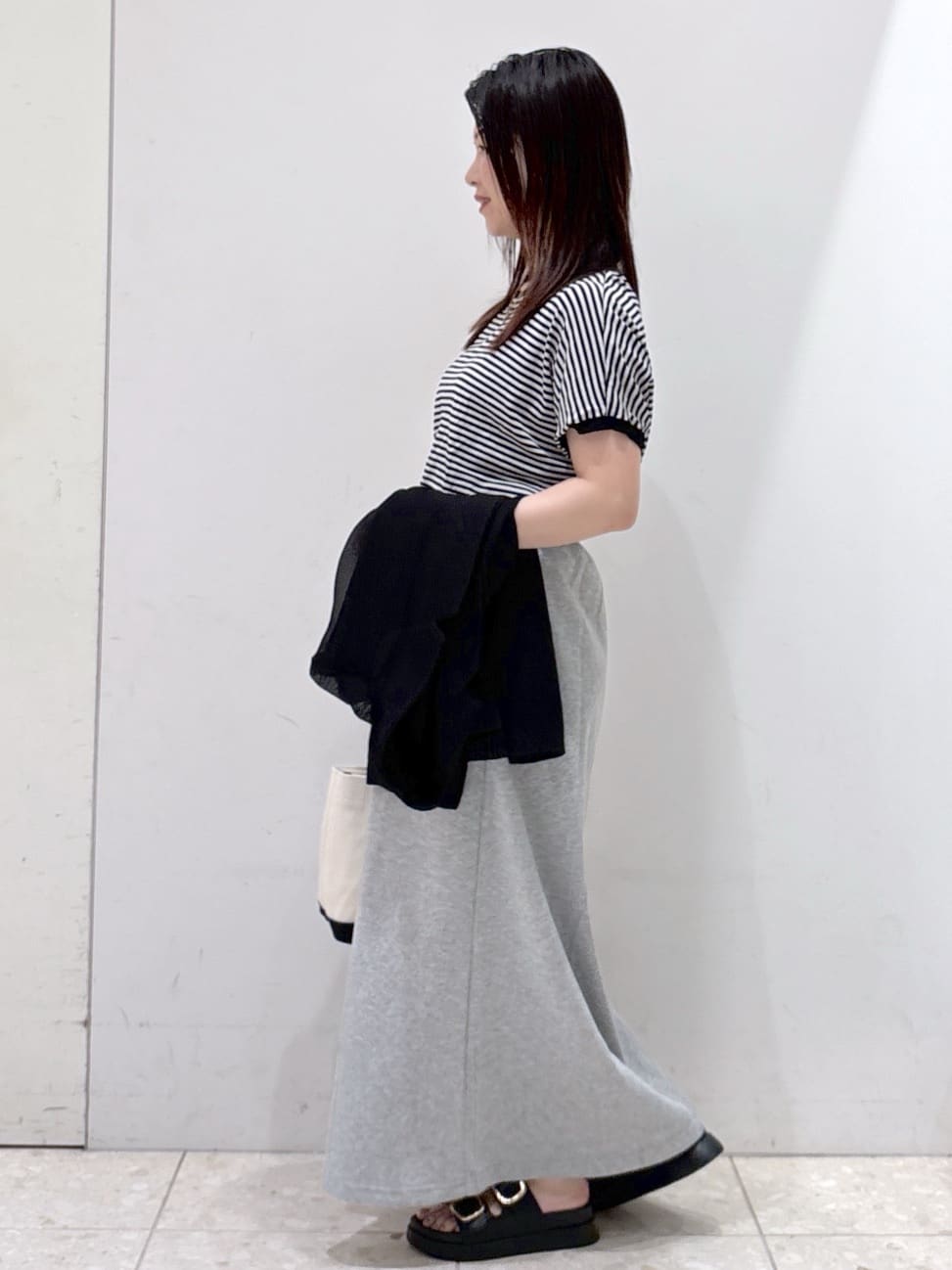 mameさんの「OPAQUE.CLIP｜《6色展開／S-LLサイズ》ドルマンスリーブニット【UV／接触冷感／洗濯機洗い可／抗ピル】」を使ったコーディネート