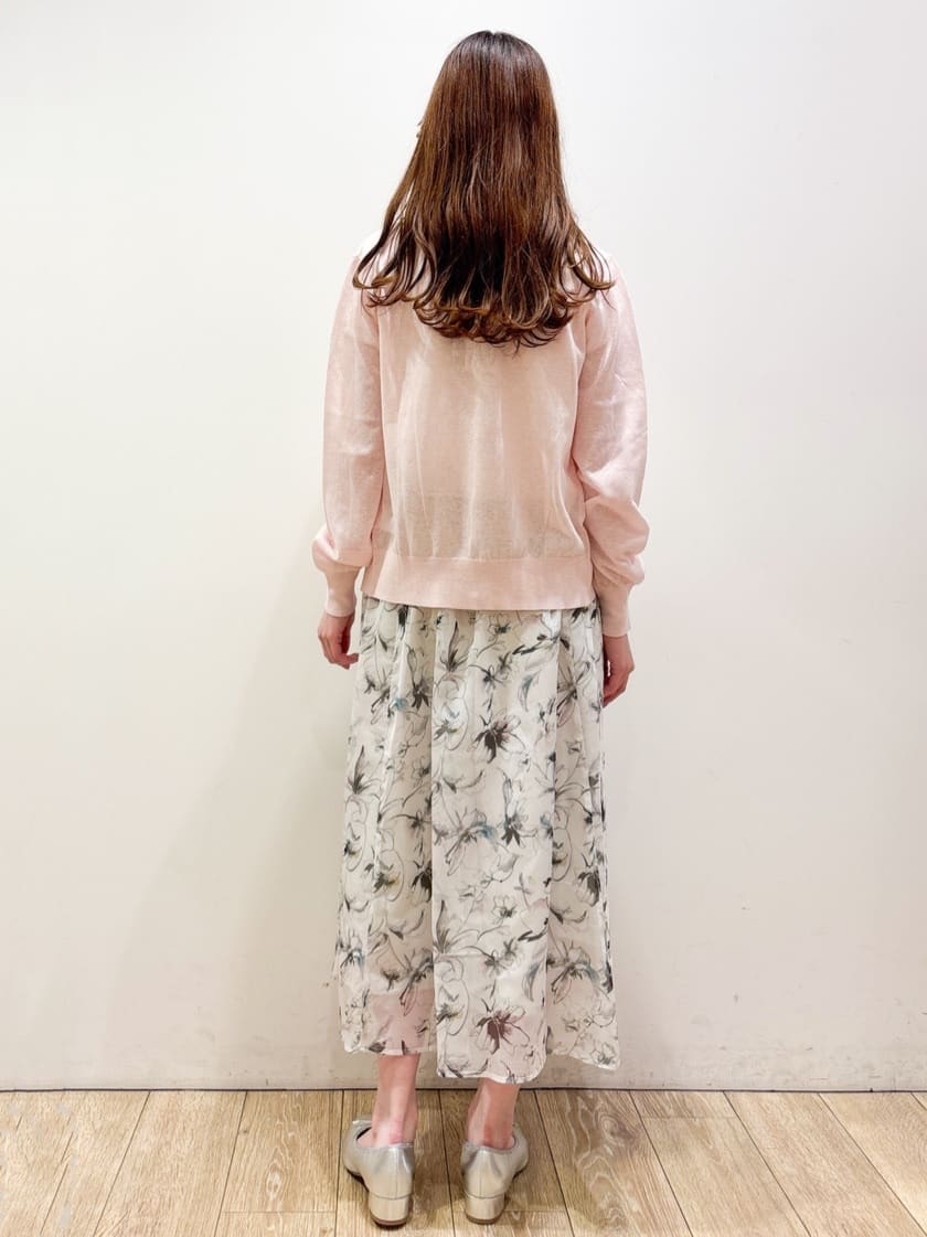 ayaさんの「index｜《7色展開／XS-LLサイズ》ビジューボタンクルーネックカーディガン【洗濯機洗い可】」を使ったコーディネート
