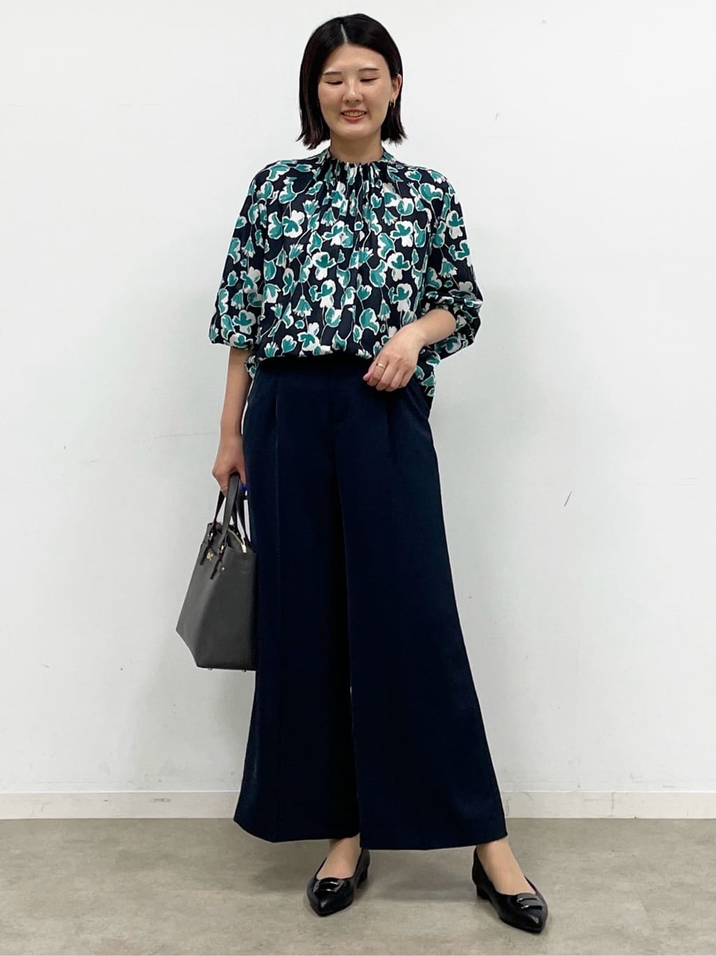 あやたかさんの「Reflect｜【パンツにもスカートにも合わせやすい◎】ライティブルゾン」を使ったコーディネート