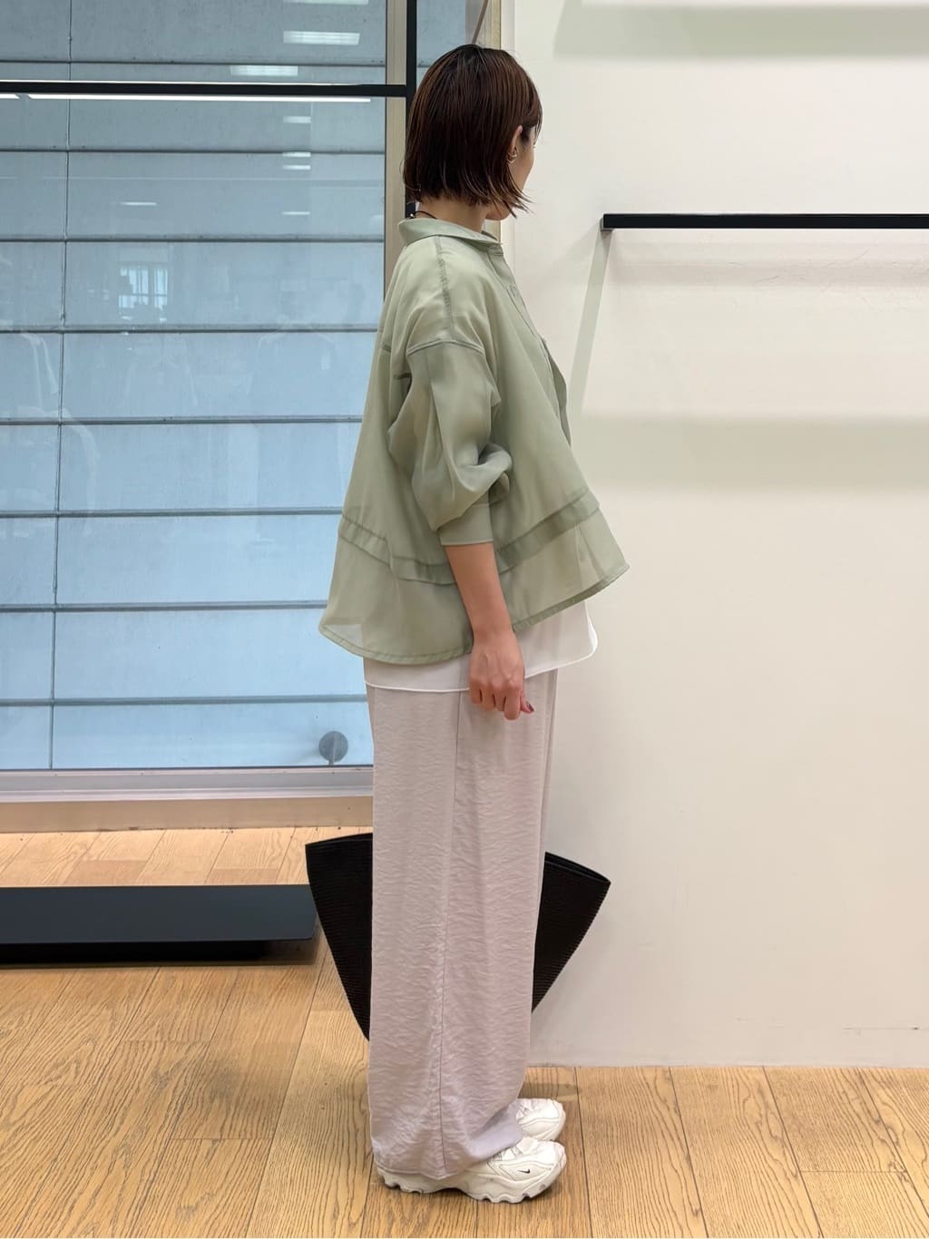 asamiさんの「INDIVI｜【洗える】裾シアー半袖トップス」を使ったコーディネート