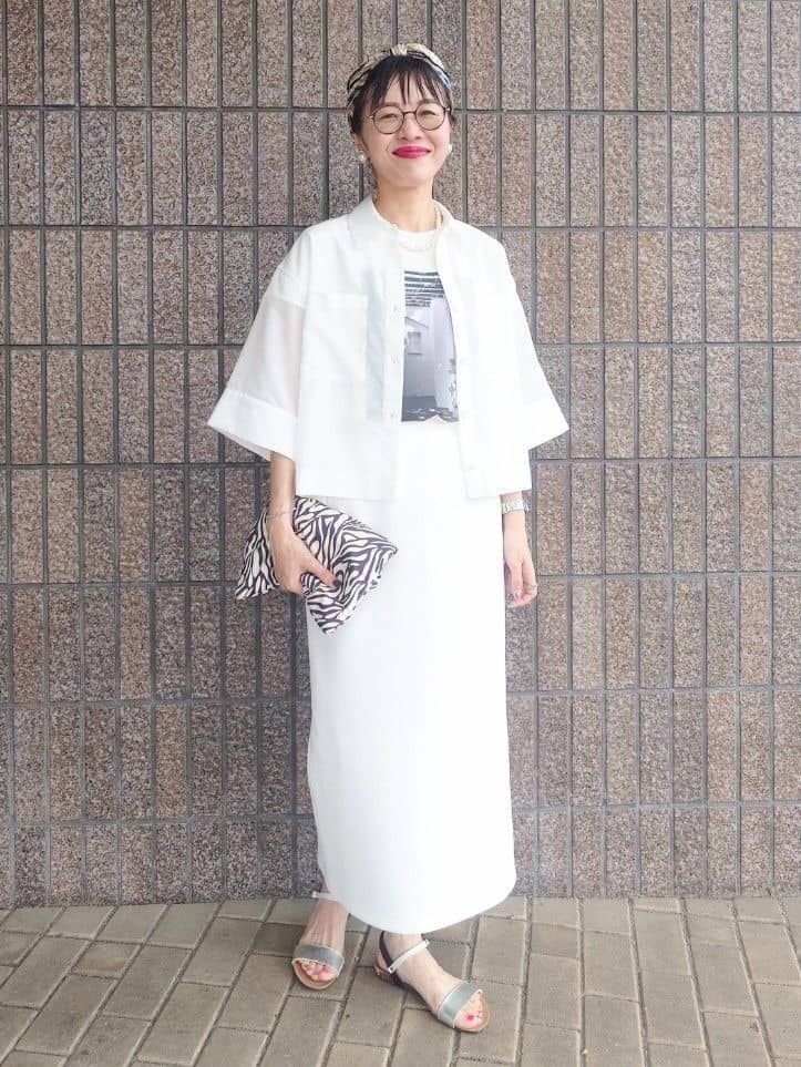 MUTSUKOさんの「UNTITLED｜【前開き/洗える】ショート丈シアーシャツ」を使ったコーディネート