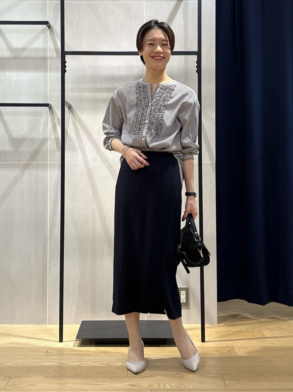 kanaeさんの「INDIVI｜【洗える】胸元タックフリル長袖ブラウス」を使ったコーディネート
