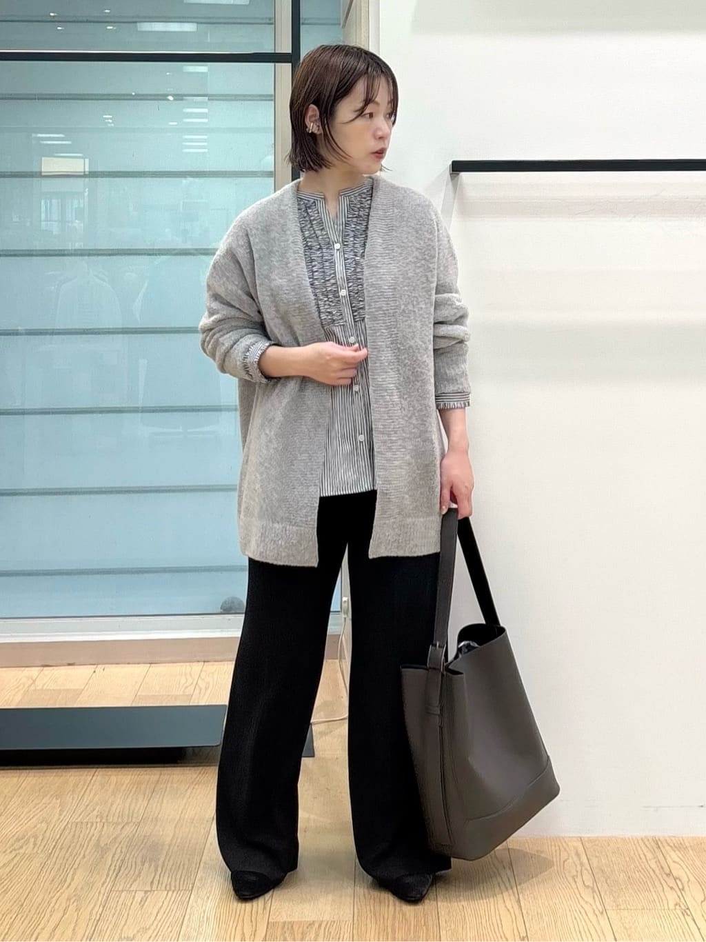 asamiさんの「INDIVI｜【洗える】胸元タックフリル長袖ブラウス」を使ったコーディネート
