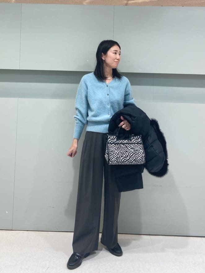 hitomiさんの「UNTITLED｜【はっ水機能/フード取り外し可/防寒】ロングダウンコート」を使ったコーディネート