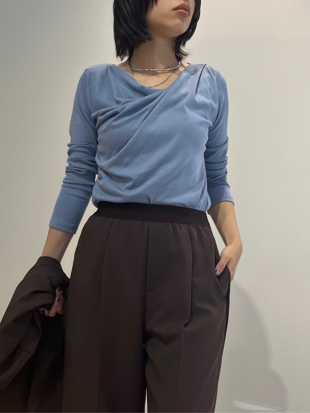 Harukaさんの「INDIVI｜Comfy SET UP｜イージーストレートワイドパンツ【セットアップ対応／通勤/カセット服】」を使ったコーディネート