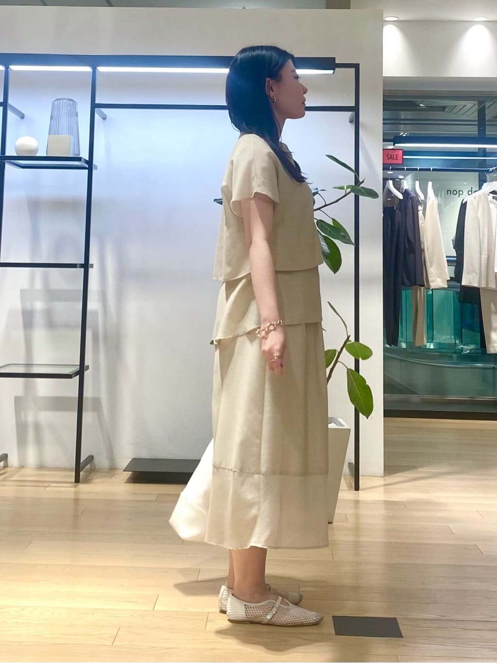 misakiさんの「INDIVI｜パール調コインショートネックレス」を使ったコーディネート