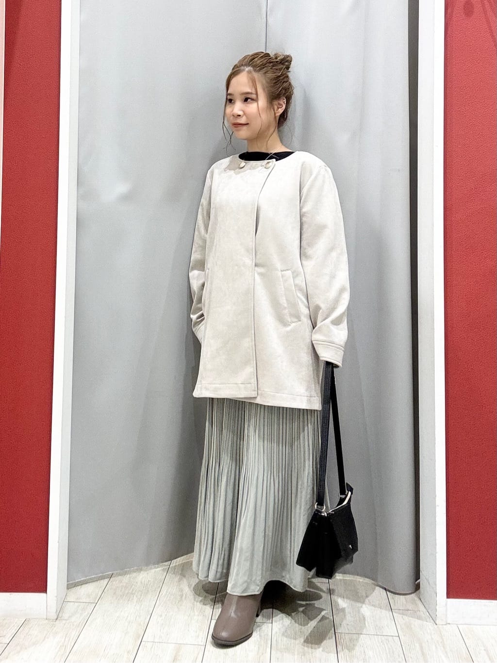 shioさんの「SHOO･LA･RUE｜【S-LL】上品さを纏う やわらかフェイクスエード ミドル丈ブルゾン」を使ったコーディネート
