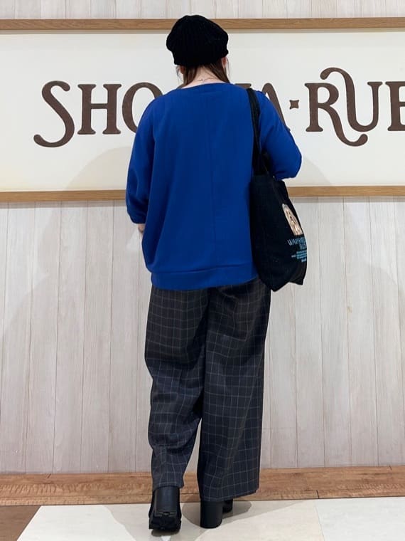 まるさんの「SHOO･LA･RUE｜【S-LL/7分袖】ゆるシルエットが心地よい ドルマントップス」を使ったコーディネート