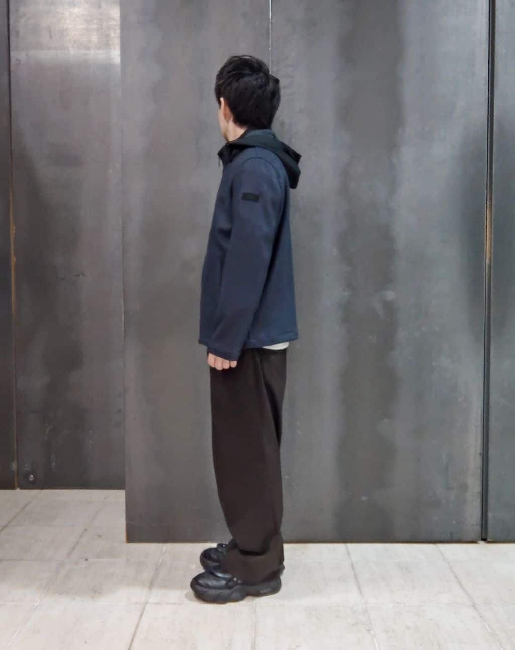 shiominさんの「TAKEO KIKUCHI｜【JUST ONE LAYER】ダウンファブリック ジップアップ フード ブルゾン」を使ったコーディネート