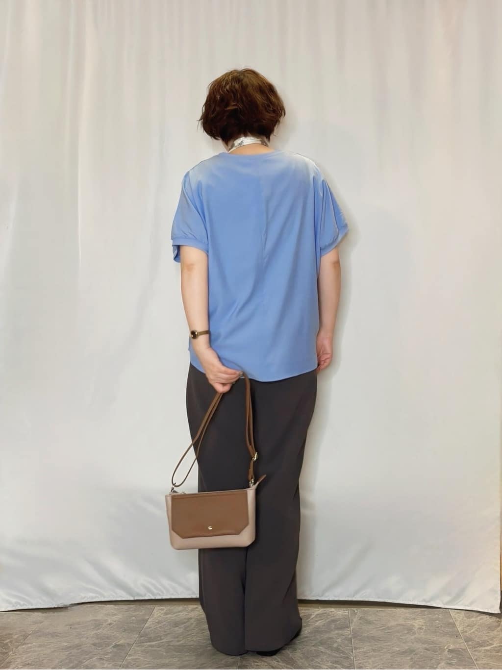 たみさんの「SHOO･LA･RUE｜【ひんやり/洗濯後しわになりにくい】リブ切り替えドルマンブラウス」を使ったコーディネート