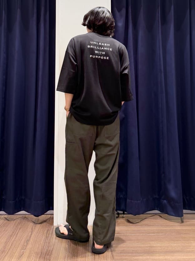 Tightさんの「THE SHOP TK｜ツイルチノワイドパンツ」を使ったコーディネート