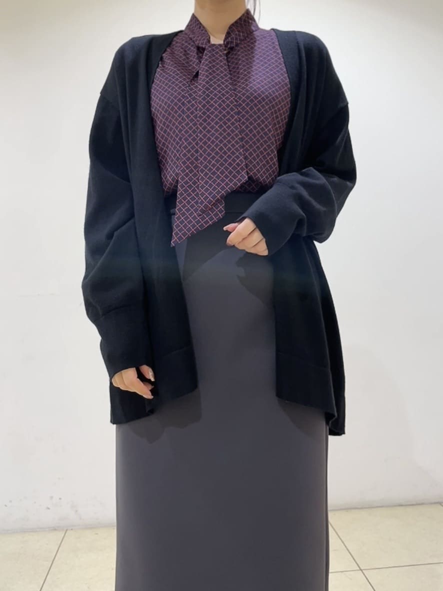 watanabeさんの「UNTITLED｜【アンサンブル可/洗える/ボタンなし】シルクウールカシミヤ 着流しカーディガン」を使ったコーディネート