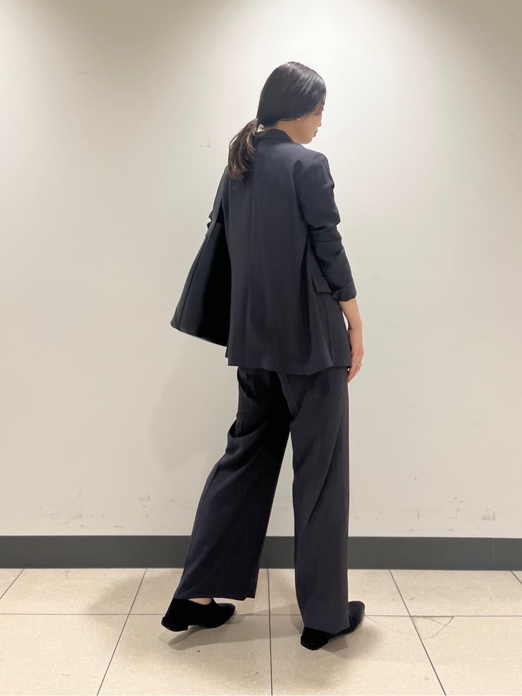 shokoさんの「INDIVI｜【UVケア】モノグラム ボウタイデザインブラウス」を使ったコーディネート
