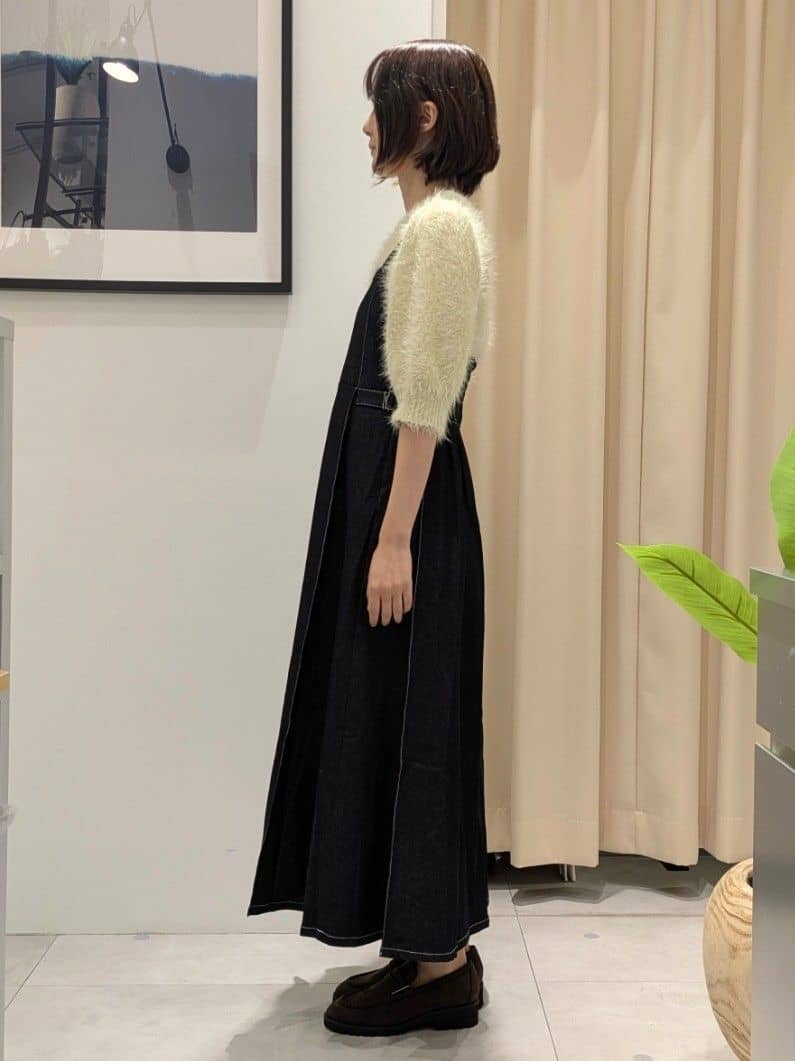 なめさんの「THE SHOP TK｜【大人の魅力引き出す】5分袖フェザーニット/洗える」を使ったコーディネート