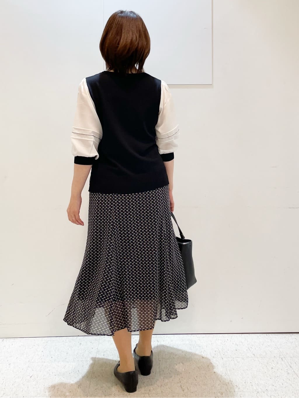 めいさんの「Reflect｜【WEB先行カラーあり／手洗い可】ジョーゼットスリーブ&times;ニット」を使ったコーディネート
