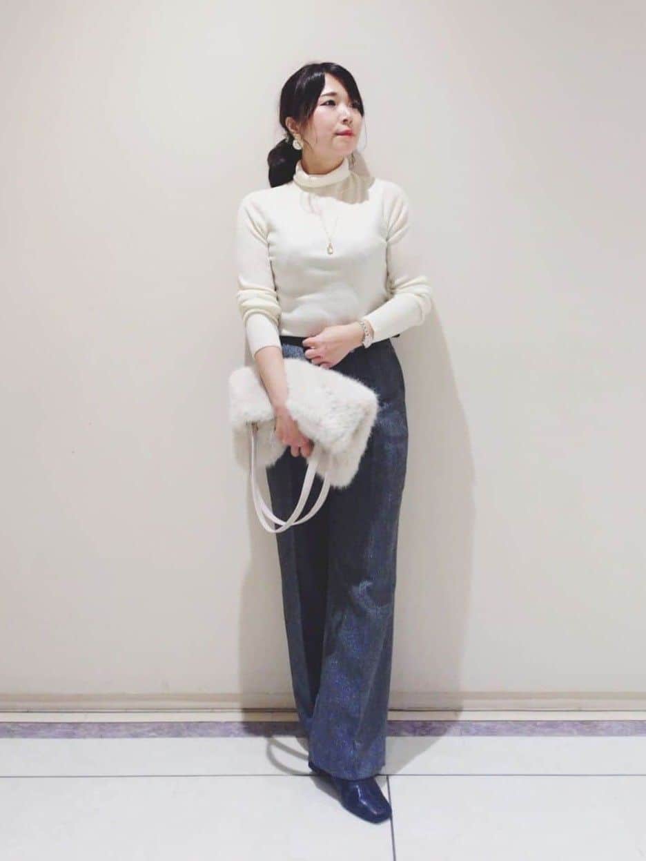 TOMOMIさんの「INDIVI｜【2WAY】フェイクファートート」を使ったコーディネート
