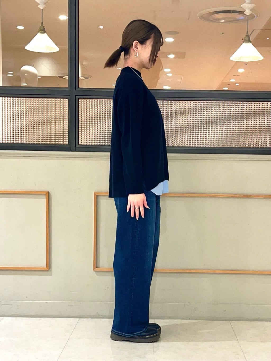 kumiさんの「INDIVI｜【冬ニット人気NO．1！／カシミヤ混】ミドルゲージハイネックニット」を使ったコーディネート