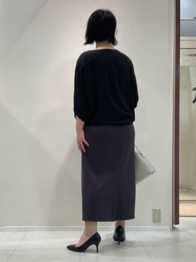 YUMIKOさんの「UNTITLED｜【後ろウエストゴム/ストレッチ性/オンオフ】ジャージナロースカート」を使ったコーディネート