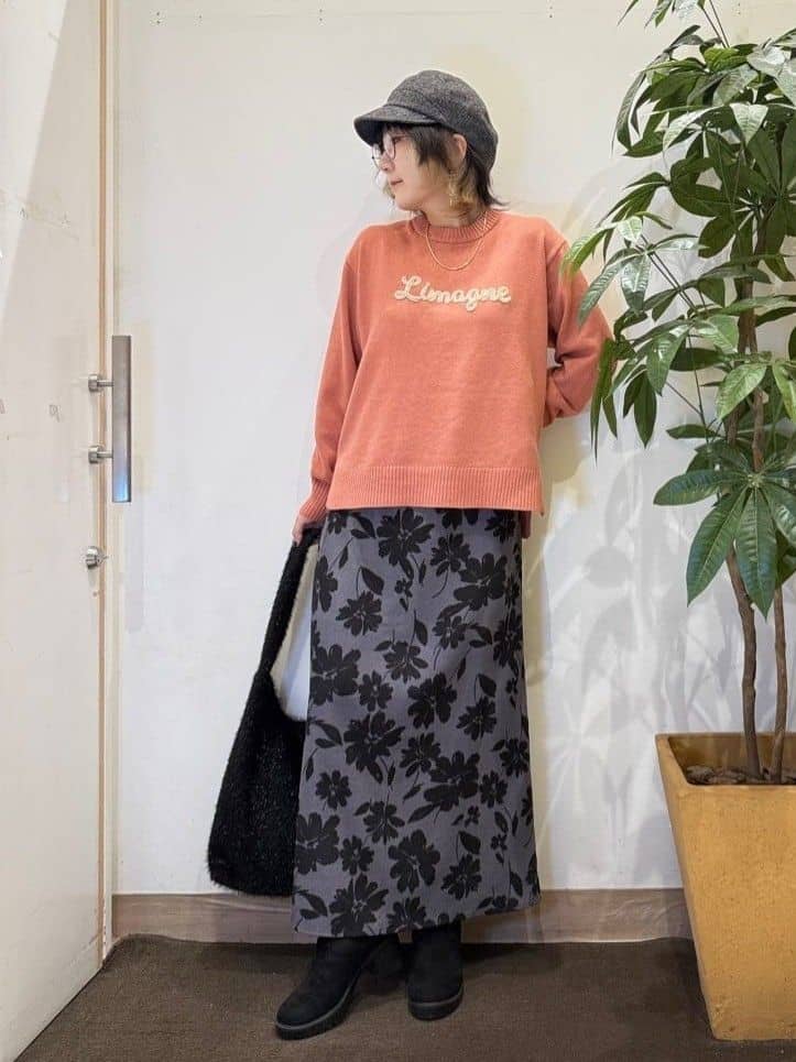 misakiさんの「SHOO･LA･RUE｜【S-LL/洗濯機可】ふわふわがやみつきになる柔らかさ スウェットライクロゴニット」を使ったコーディネート