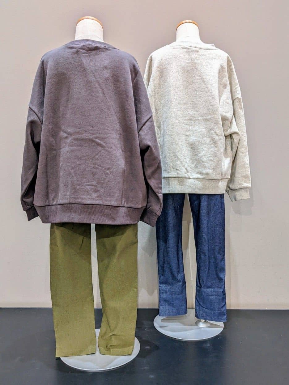 vacheさんの「SHOO･LA･RUE｜【100-150cm/リンク】アソートプリントスウェット」を使ったコーディネート