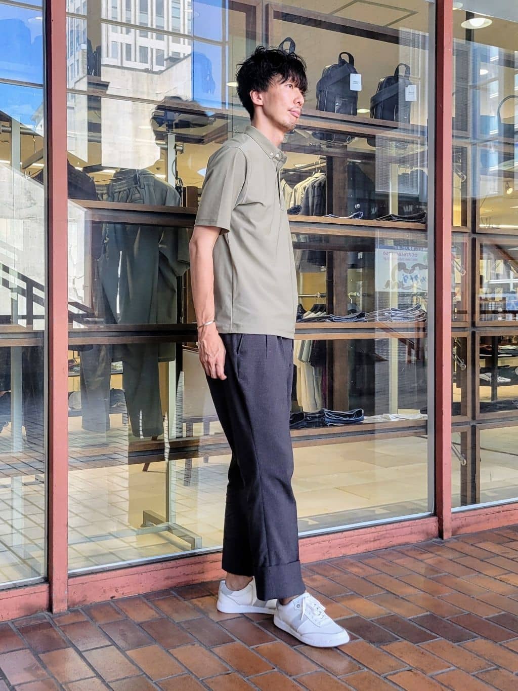 piroyaさんの「TAKEO KIKUCHI｜【COOL CITY WEAR】エアートール ポロシャツ /接触冷感・通気性」を使ったコーディネート