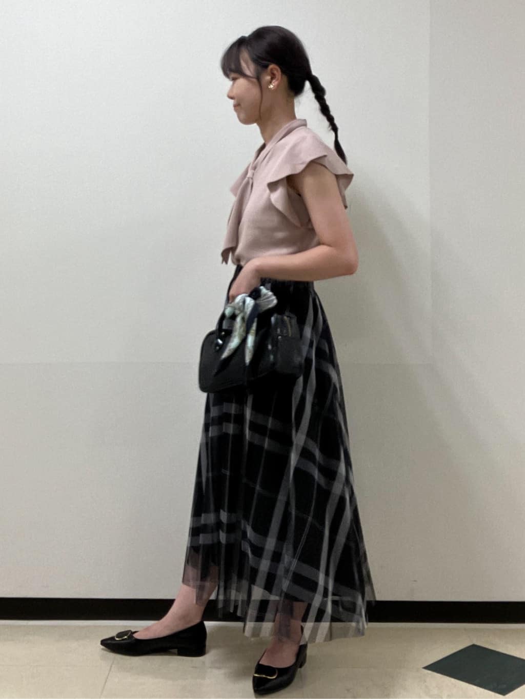 MAYUKIさんの「index｜フレアスリーブボウタイニット【洗濯機洗い可／接触冷感／抗ピル】」を使ったコーディネート