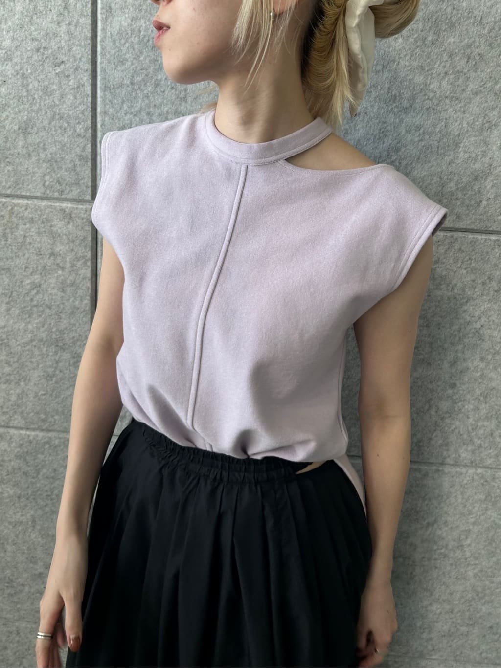 honoka Aさんの「CODE A｜pile cutout tee」を使ったコーディネート