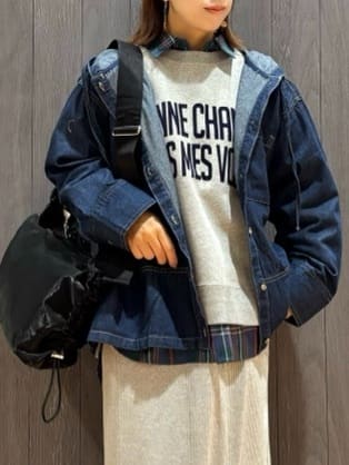 meiさんの「SHOO･LA･RUE｜グラフィックアソート裏毛スウェット」を使ったコーディネート