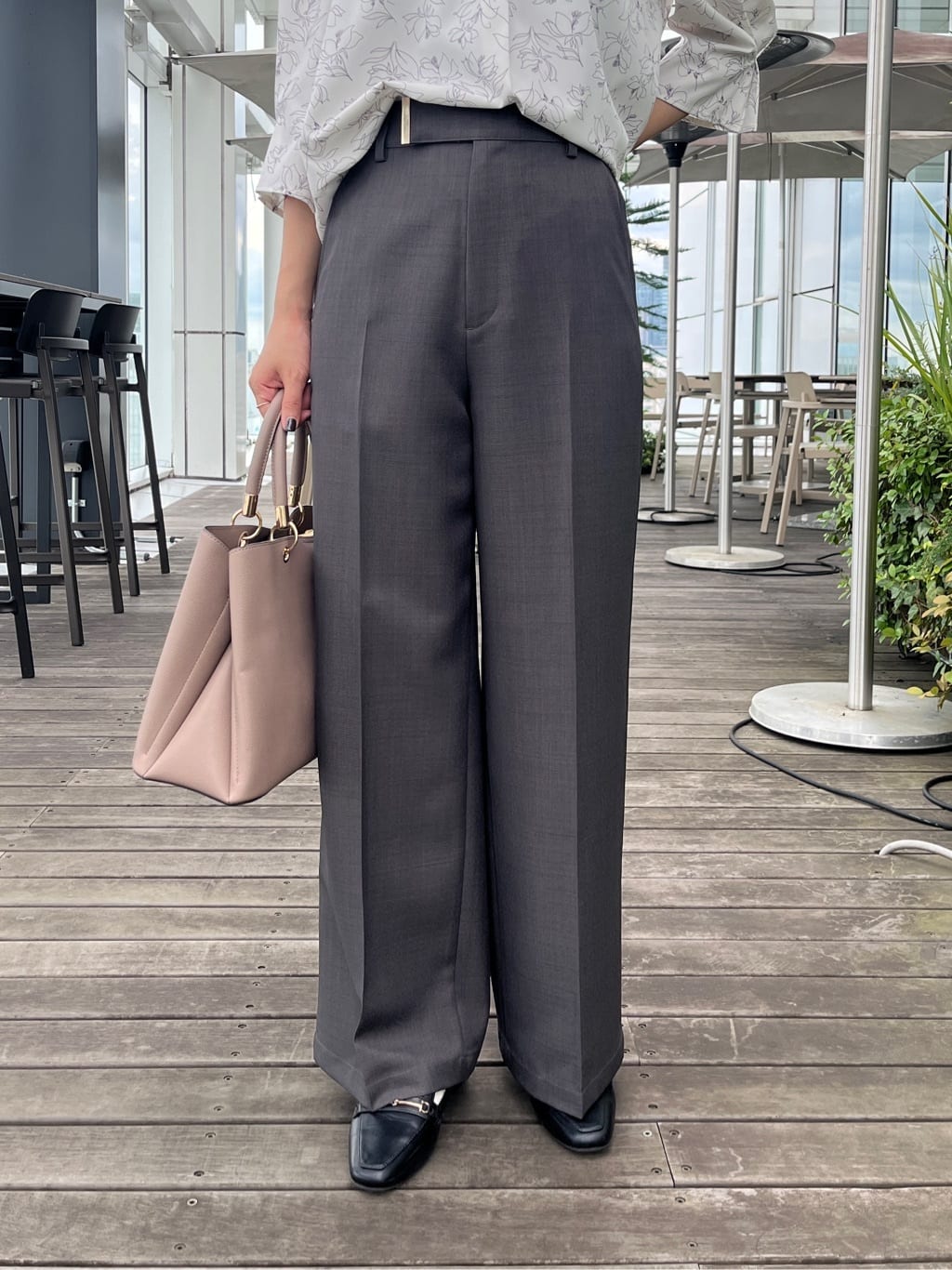 cotaniさんの「grove｜【カセット服】洗えるストレートワイドパンツ」を使ったコーディネート