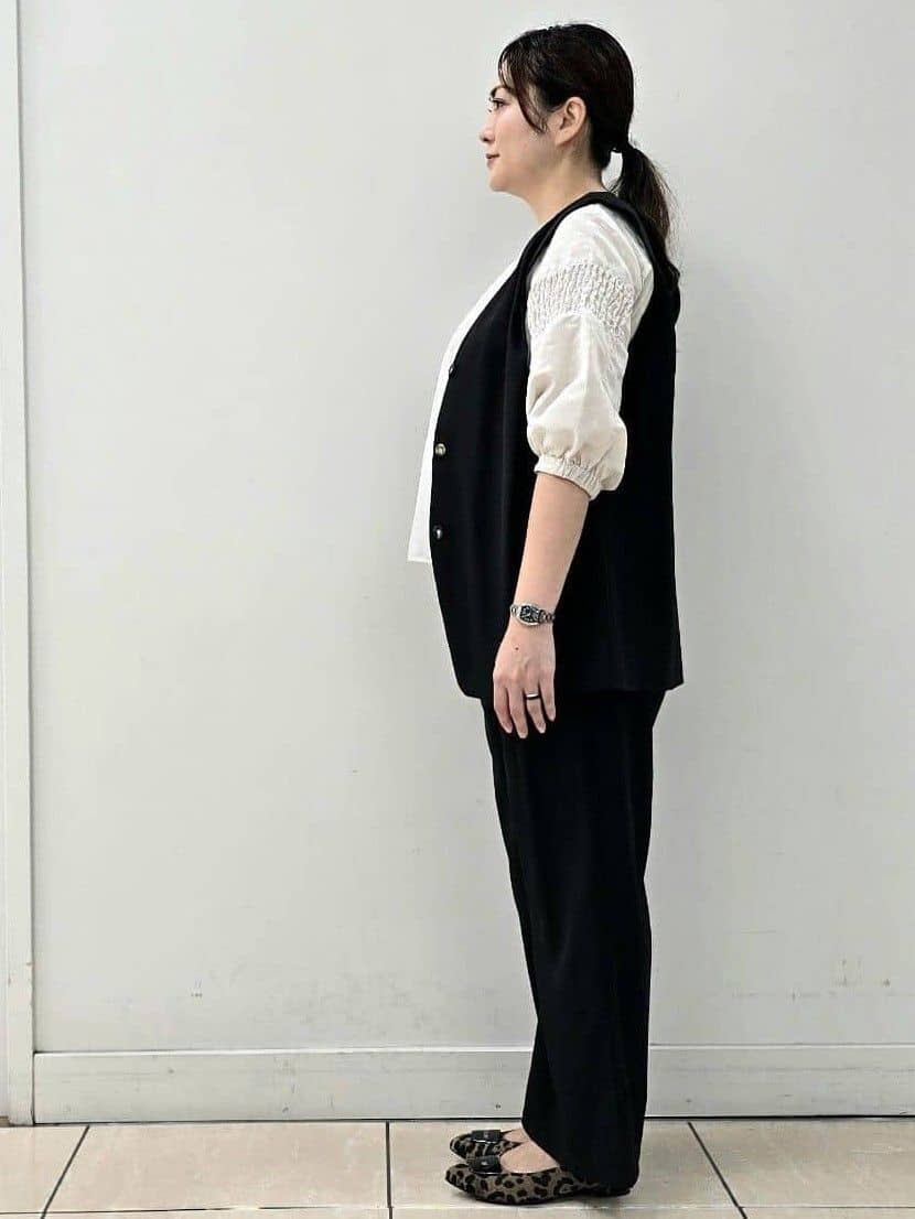 fkeさんの「Reflect｜【ウエスト総ゴム／セットアップ／単品使いOK◎】ベスト＋ストレートパンツセット」を使ったコーディネート