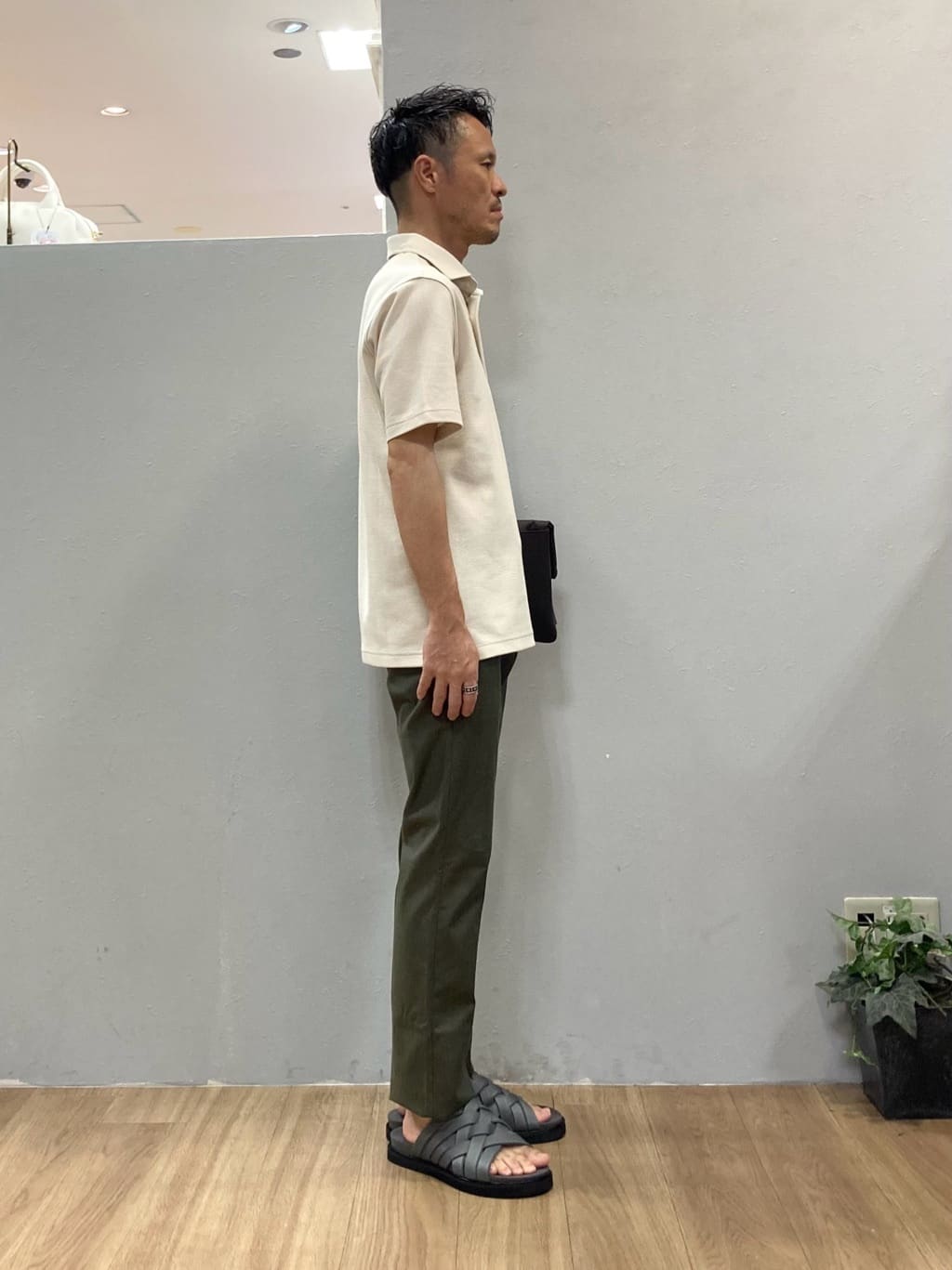シュンさんの「TAKEO KIKUCHI｜【抗菌防臭／9色5サイズ展開】ハニカムメランジ ポロシャツ」を使ったコーディネート