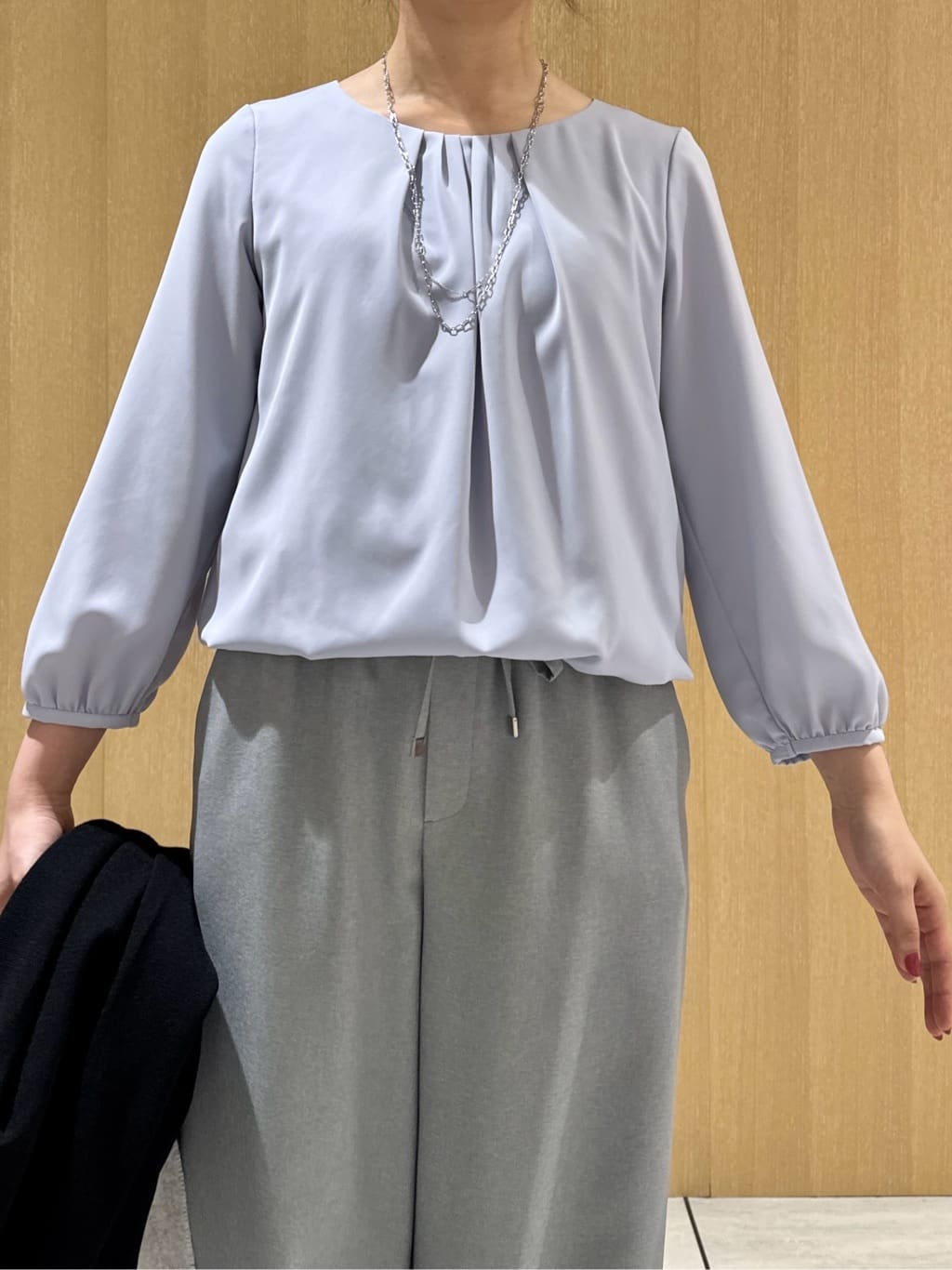 nanaさんの「UNTITLED｜【洗える/ワイド/ウエストゴム】ストレッチドロストパンツ」を使ったコーディネート