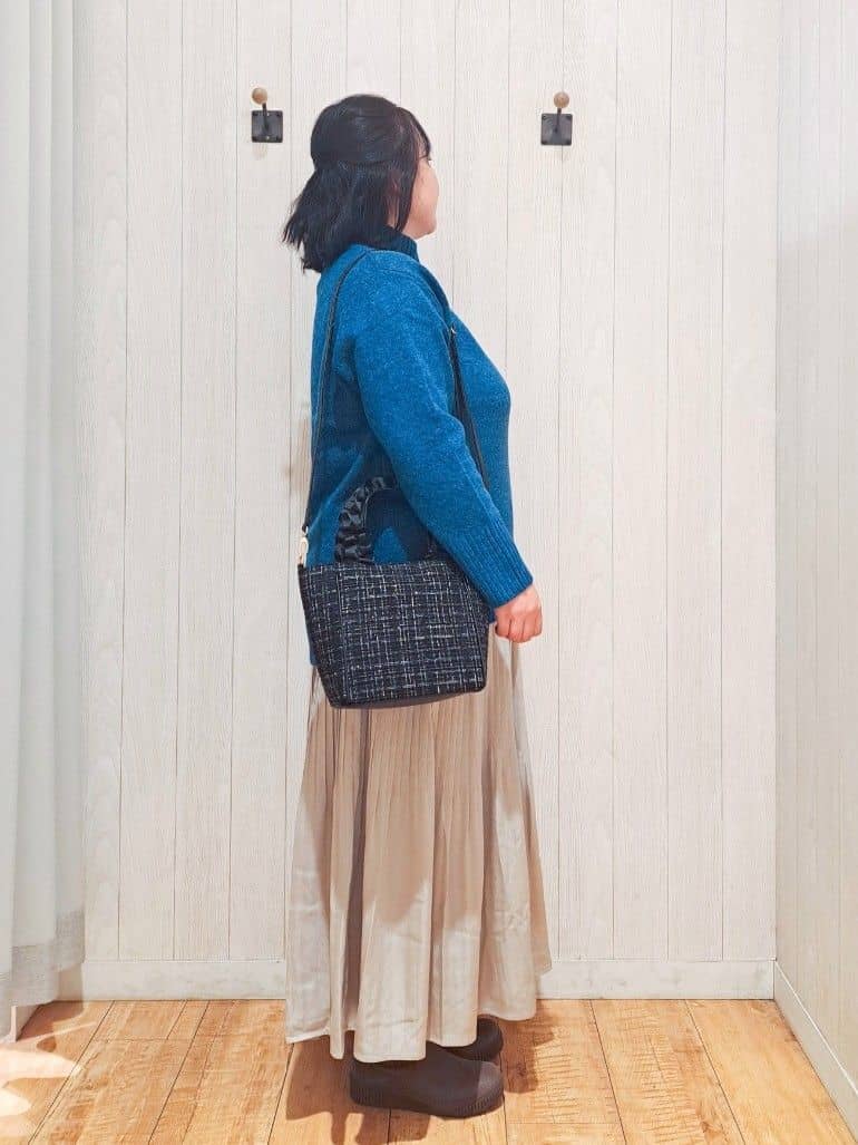kotomiさんの「SHOO･LA･RUE｜【S-LL】ゆるシルエットな メランジタートルニット」を使ったコーディネート