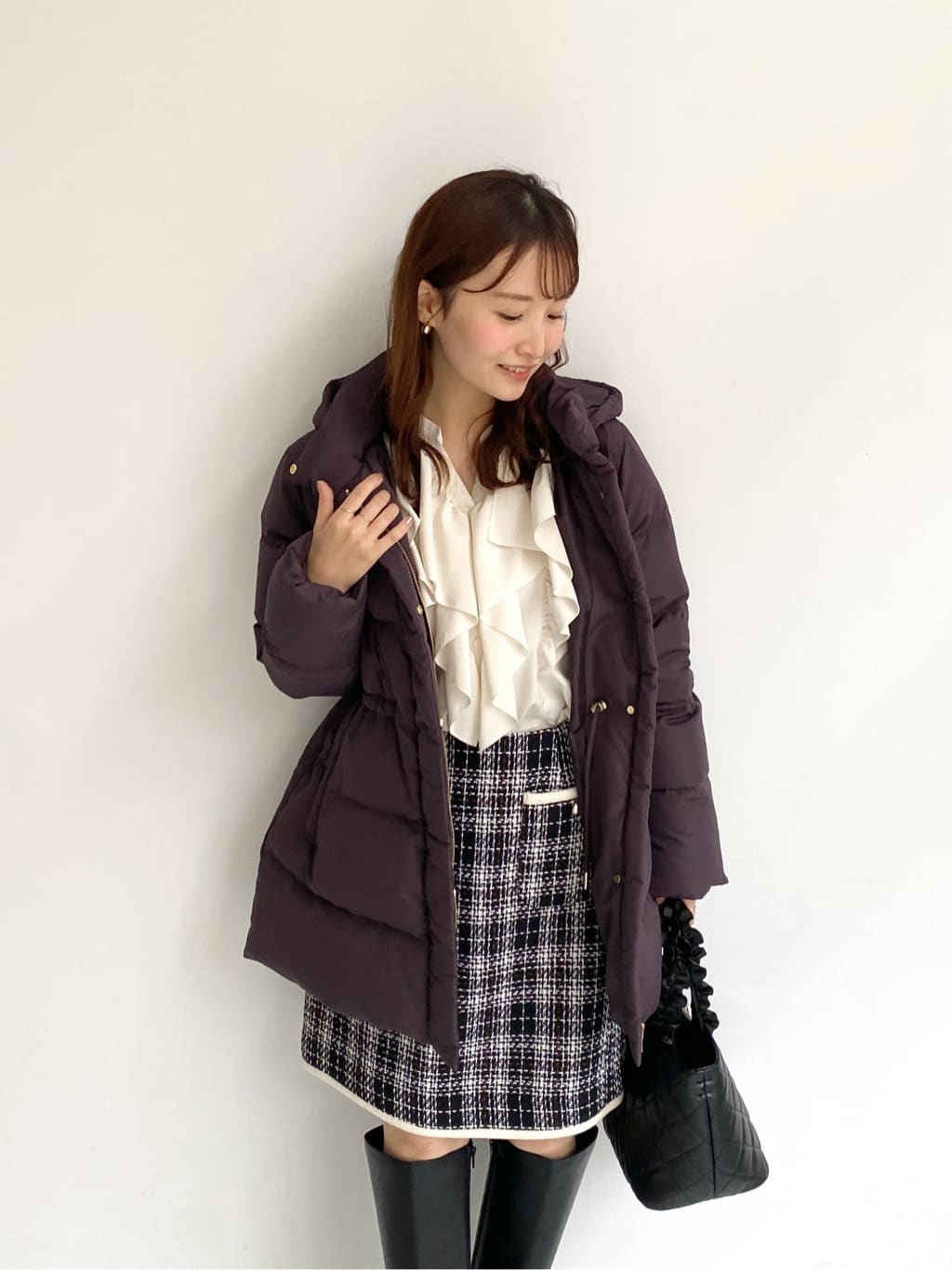みさかさんの「index｜KAWADAダウンドロストミドルコート【撥水／洗濯機OK／2WAY／静電気防止裏地】《XS～3L》」を使ったコーディネート