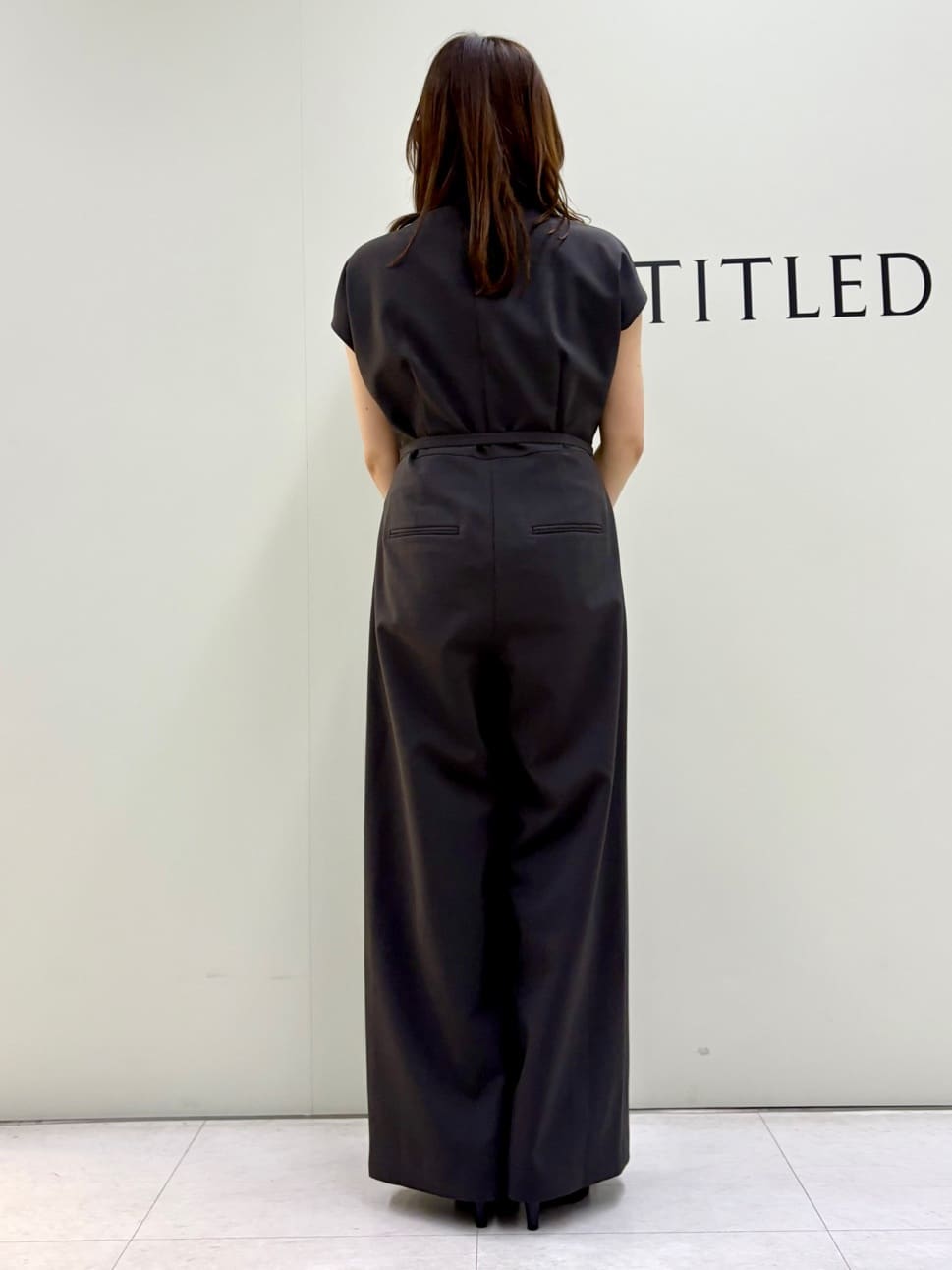 Sakaiさんの「UNTITLED｜【きれいめ/オールインワン】梳毛調合繊コンビネゾン」を使ったコーディネート