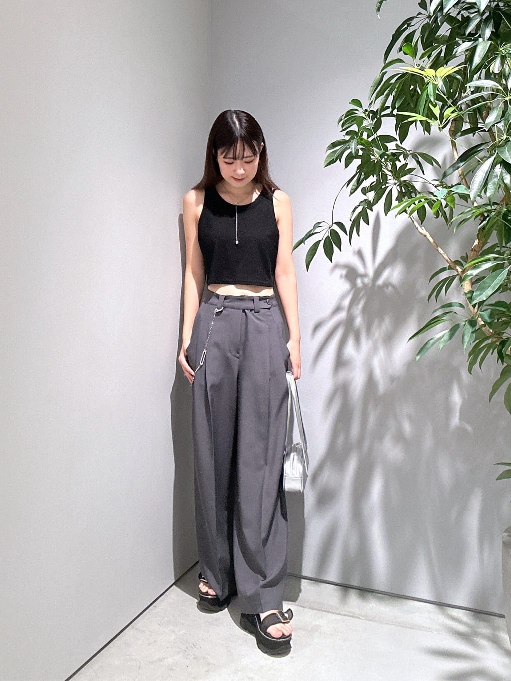 Renoさんの「INDIVI｜タンクトップレイヤードワンピース」を使ったコーディネート