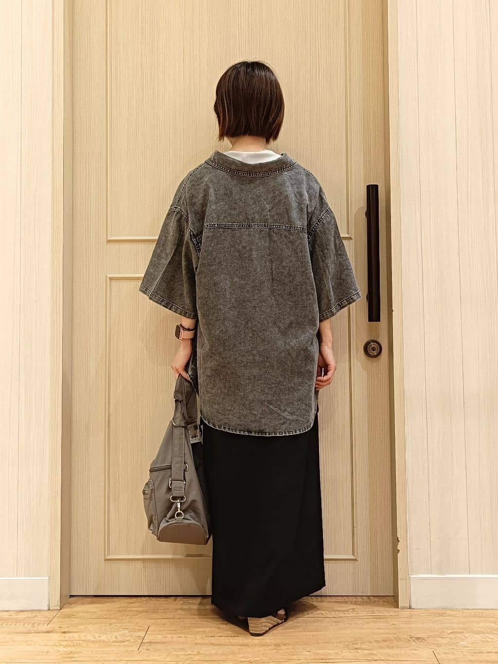 manikoさんの「SHOO･LA･RUE｜【S-LL】大人のラメ感 テレコ半袖トップス」を使ったコーディネート