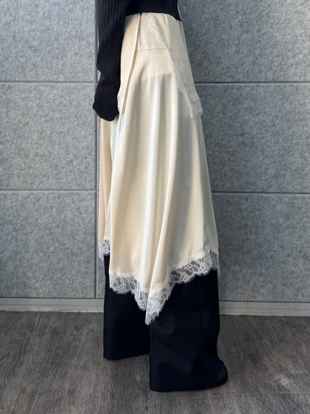 designer yukaさんの「CODE A｜lingerie mood lace skirt」を使ったコーディネート